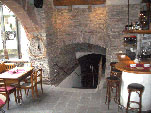 Weinproben im Schlosskeller in Zell Mosel